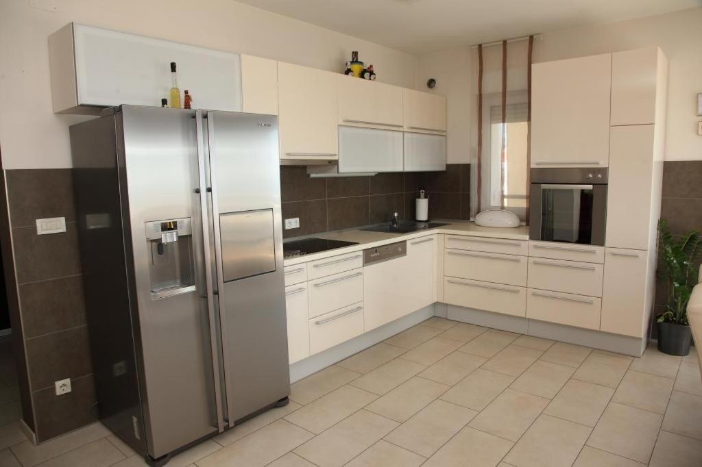 Apartment Toma Kučine Εξωτερικό φωτογραφία